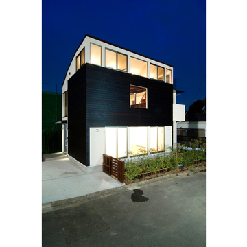 植栽とカーポートでつくる外構