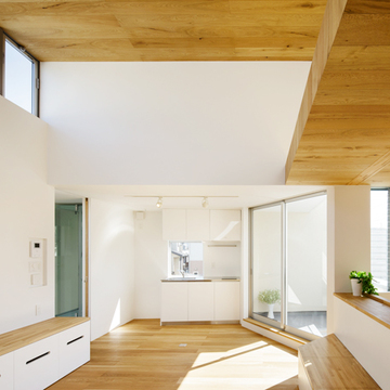 作り付け収納もたっぷり2階リビング