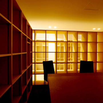 シナ合板で作製したシンプルな本棚