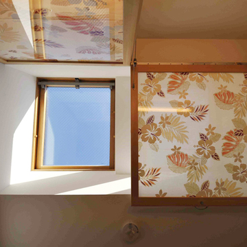 天窓の日除け障子で光を調節