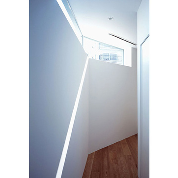 ハイサイドライトから光がそそぐ