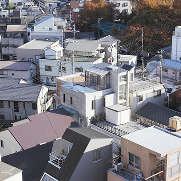 周囲に馴染みながらも個性を放つ