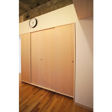 使い勝手の良い可動収納間仕切り