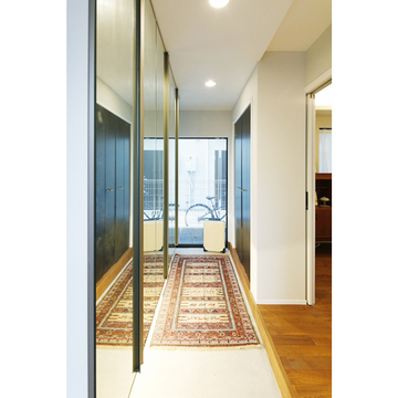 廊下に配置したクローゼットで収納力ＵＰ