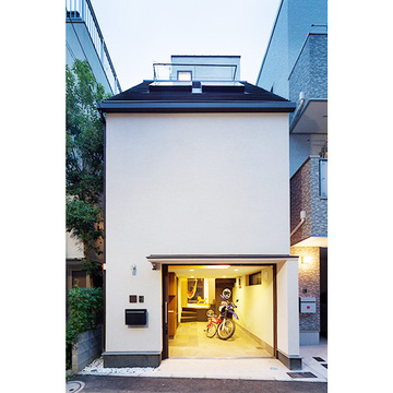 四谷三丁目の住宅