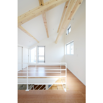 SE構法の梁がアクセントになっている3階の寝室