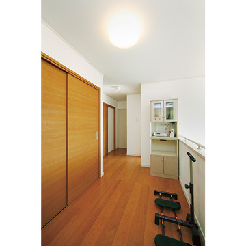 フローリングの廊下