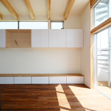 壁一面の壁面収納