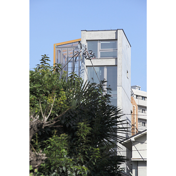 光を取り込む大きい窓