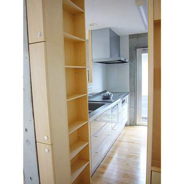 スタイリッシュにまとめたキッチン