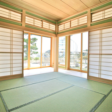 和室Aより開放感あふれる広縁を見る