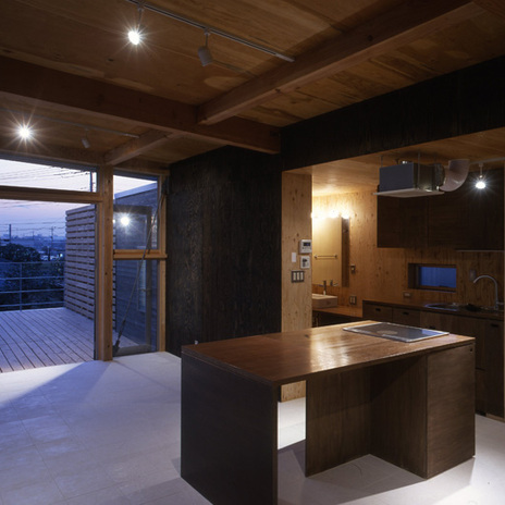 時の移ろいを感じるリビング