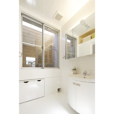 洗面脱衣と物干しスペース