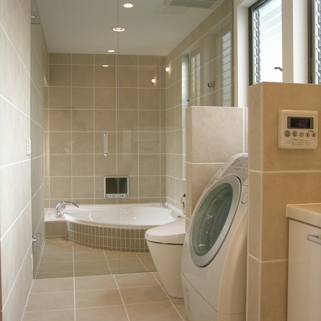 水回りは一つに集めてコンパクトに