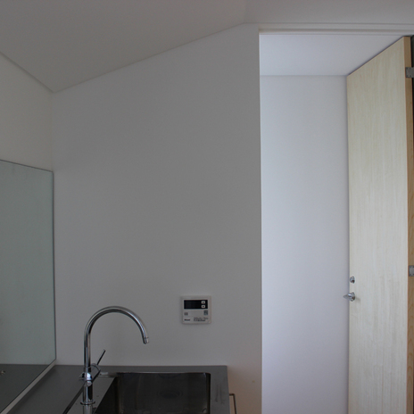 金沢文庫の家　２階洗面室