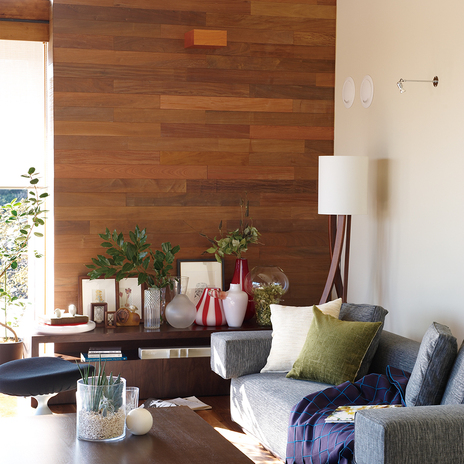 ホテルのようなシックでラグジュアリーなリビング