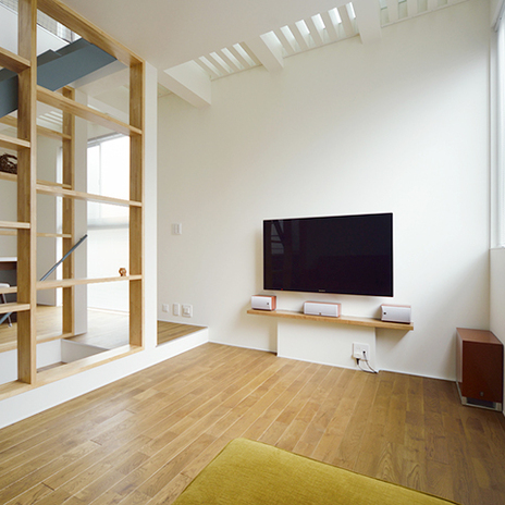 ナチュラルな雰囲気の明るいリビング