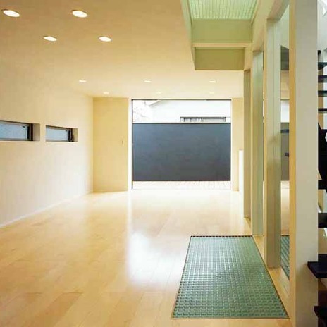 吹き抜けのリビング