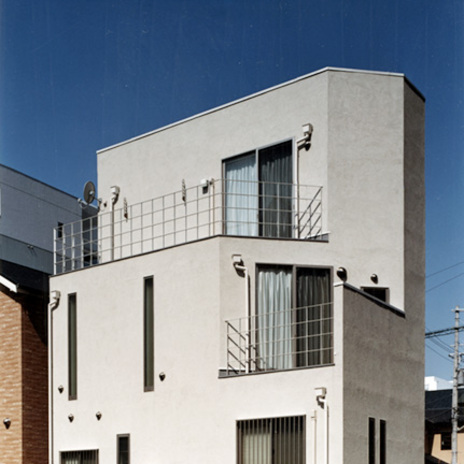 すっきりとシンプルなベランダ