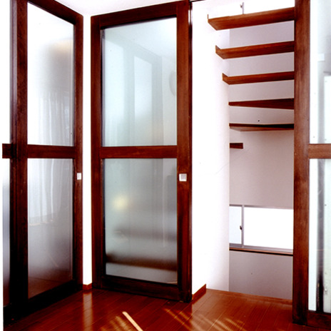 可動扉により雰囲気に変化をもたらす