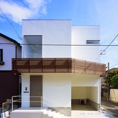 敷地を最大限に利用したバルコニー