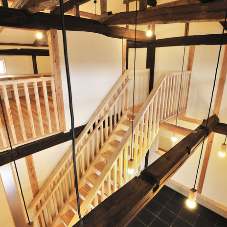 吹き抜け照明の選定