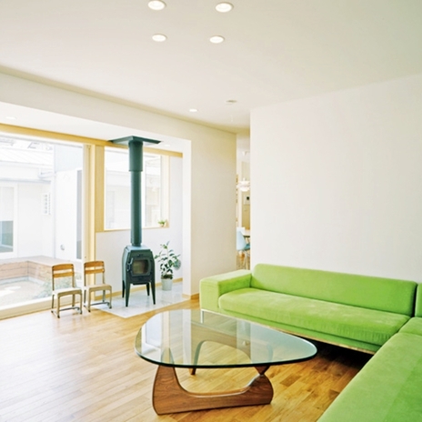 薪ストーブのあるリビング