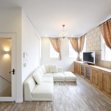 リビング飾りだな上部のレンガ