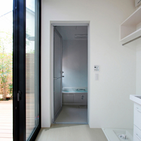 中庭とは洗面脱衣室で家事動線が効率的に