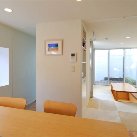 2階キッチンから見る