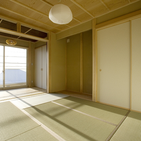 眺望の良い窓に面した和室