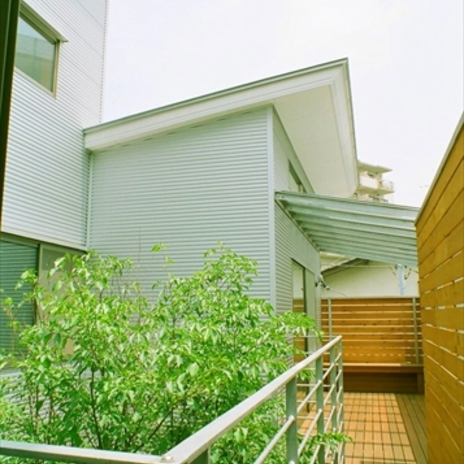 中庭に面した外観