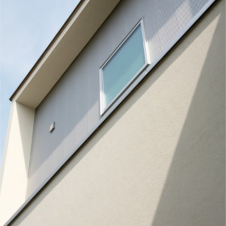 空を映す四角い窓