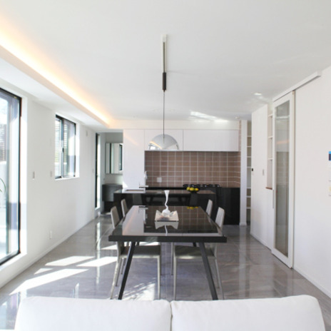 イタリア家具がフィットする、スタイリッシュなLDK