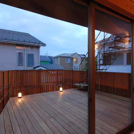 ２階テラス夕景