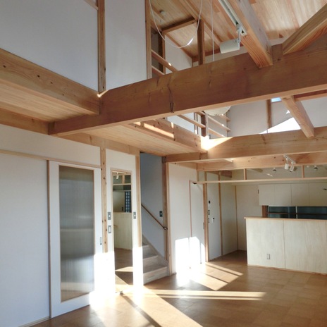 ダイニング　吹き抜け