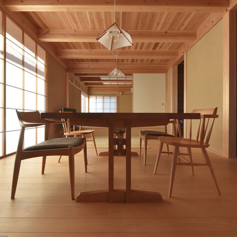 木組みのダイニングテーブル