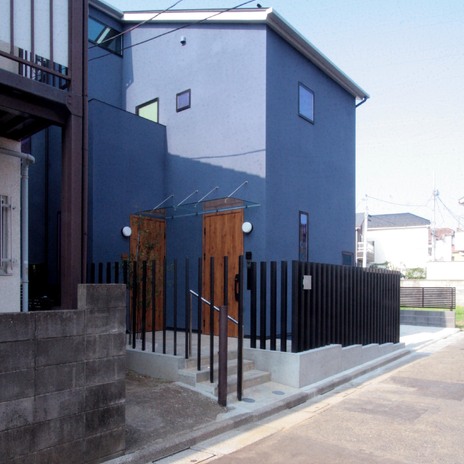 道路側（北側）外観