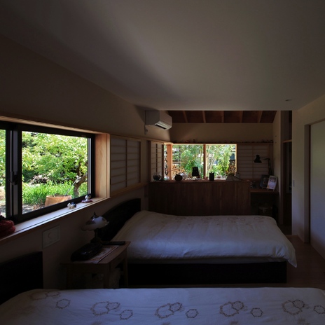 大屋根の家