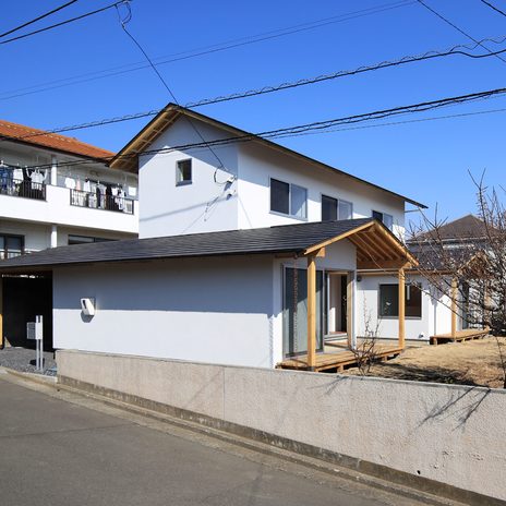 大庭の家
