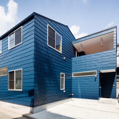 ガルバリウム鋼板で仕上げられた屋根・外壁