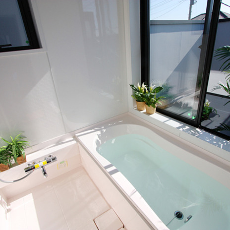 バスコートのある２階浴室