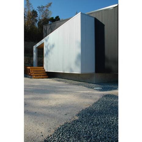 建物の構成を素材で表現する