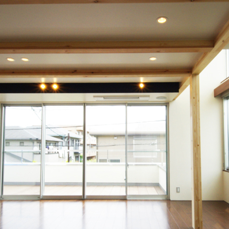 2階テラスとリビングとのつながり