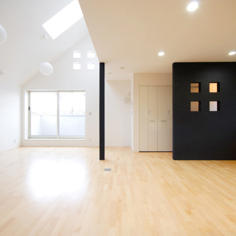 ブラックの間仕切り