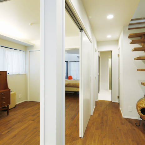 引き戸で開閉できる間仕切り