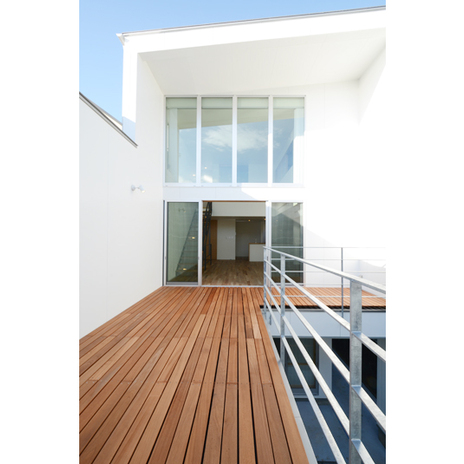 ウッドデッキのテラス