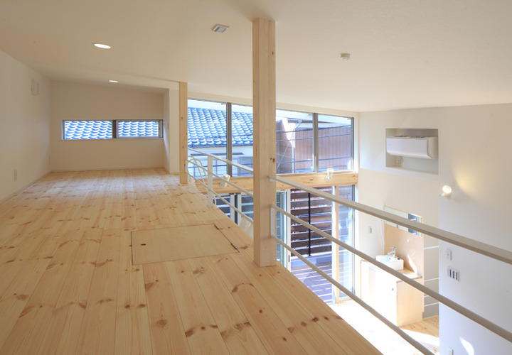 様々な用途に活用できる広いロフトスペース