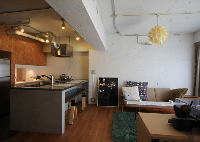 目黒Yー趣味を生かし見せる収納で仕切るスケルトンリフォームー