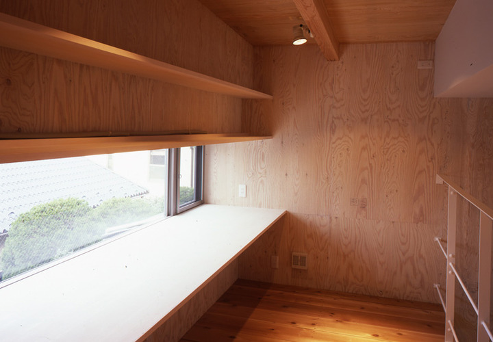 書斎にも子ども部屋にもなる自由なスペース